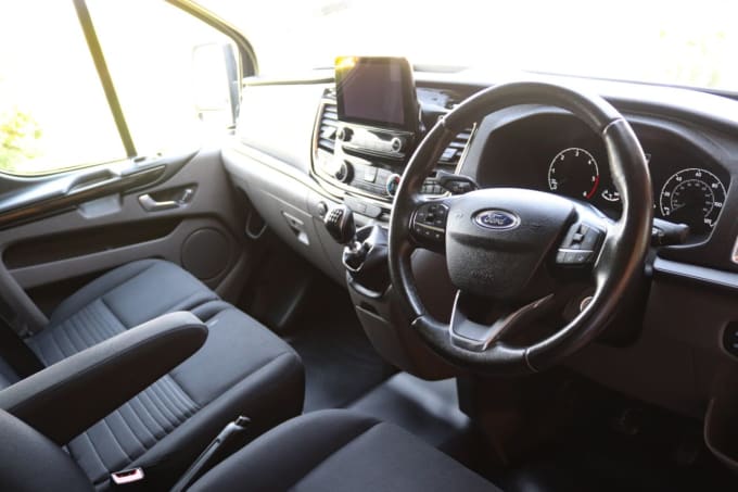 2025 Ford Transit Custom