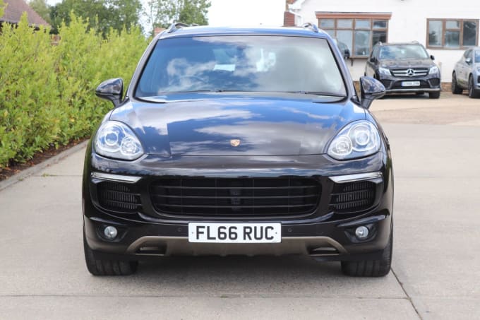 2025 Porsche Cayenne