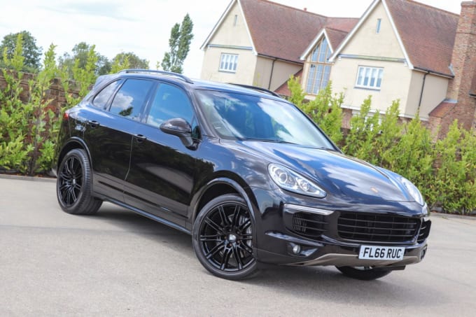 2025 Porsche Cayenne