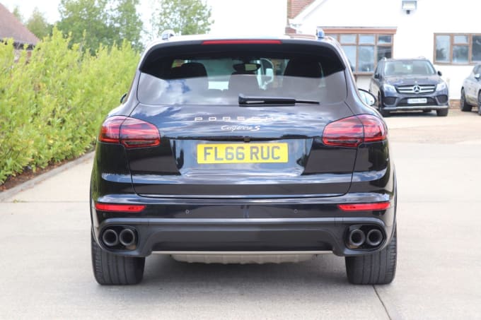 2025 Porsche Cayenne