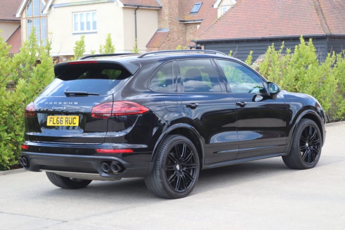 2025 Porsche Cayenne