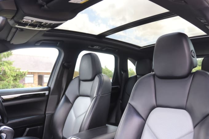 2025 Porsche Cayenne