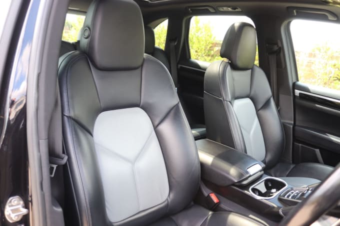 2025 Porsche Cayenne