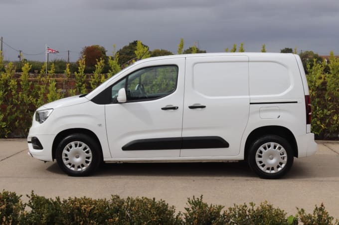 2025 Vauxhall Combo