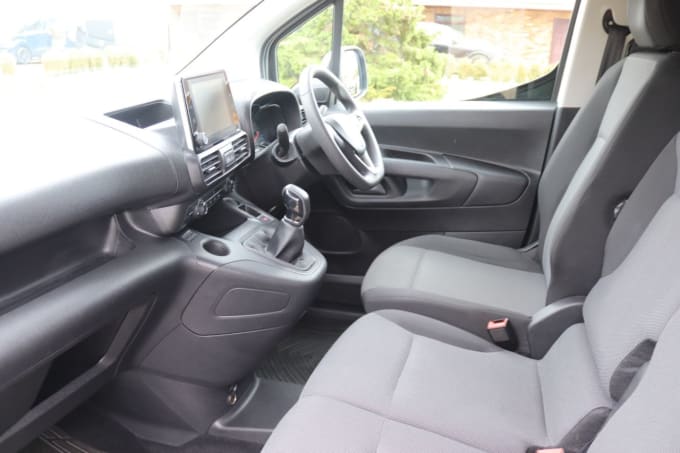 2025 Vauxhall Combo