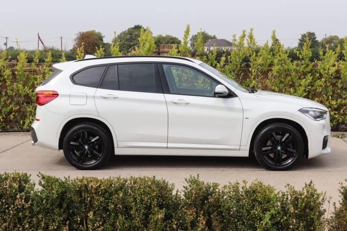 2025 BMW X1