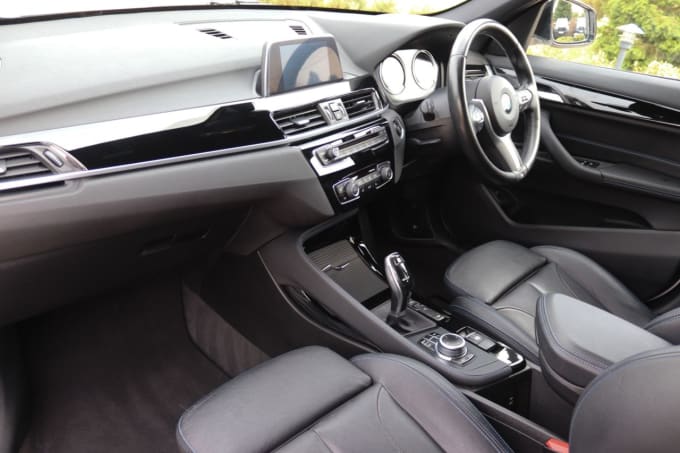 2025 BMW X1