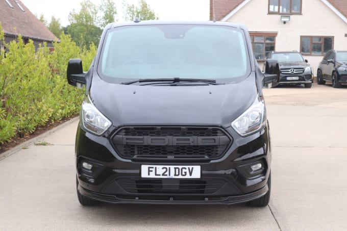 2025 Ford Transit Custom