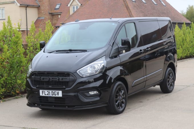 2025 Ford Transit Custom