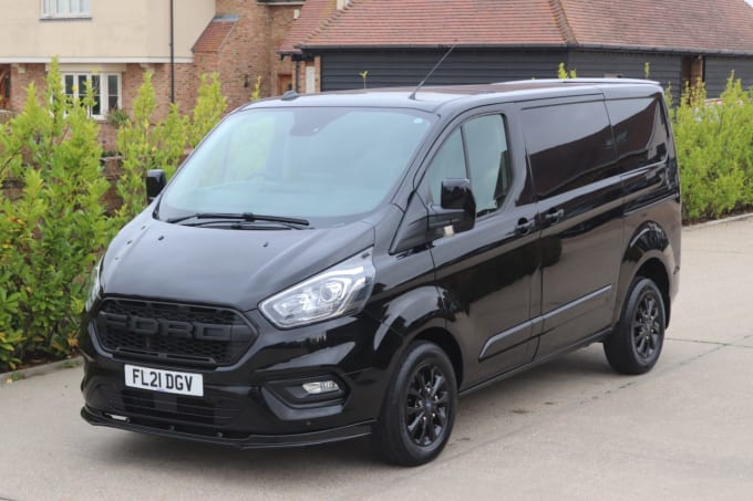 2025 Ford Transit Custom