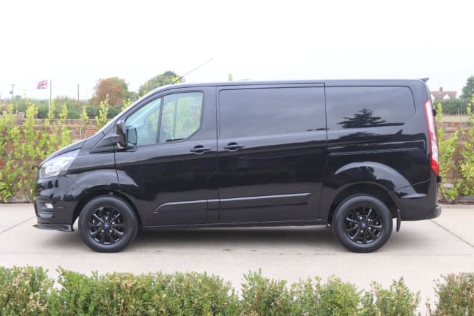 2025 Ford Transit Custom