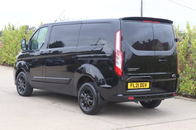 2025 Ford Transit Custom