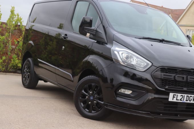 2025 Ford Transit Custom