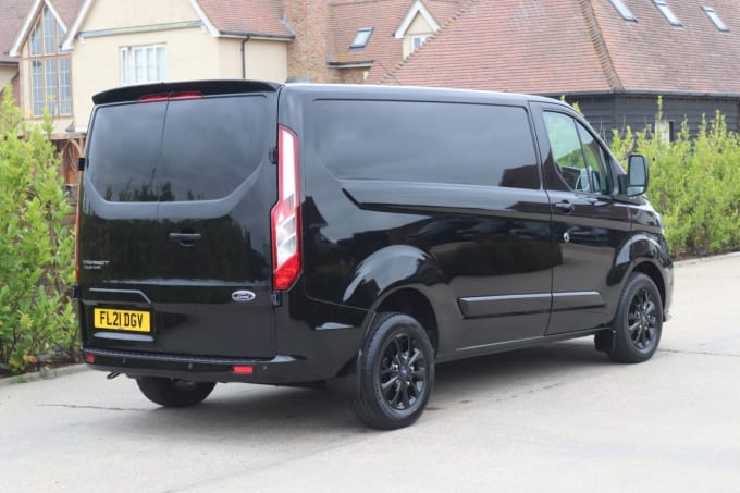 2025 Ford Transit Custom