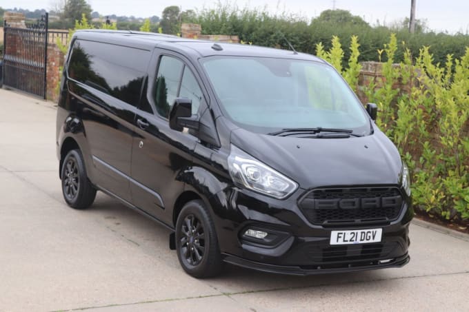 2025 Ford Transit Custom