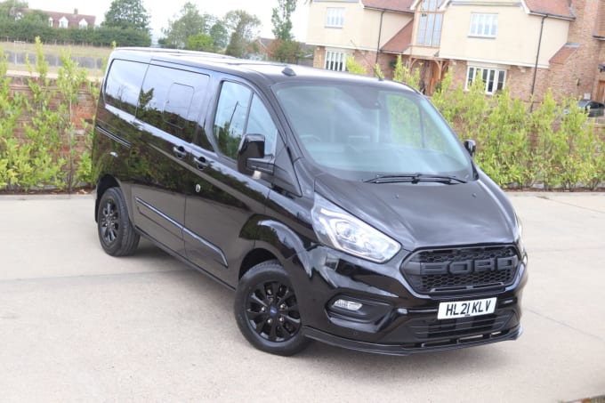 2025 Ford Transit Custom