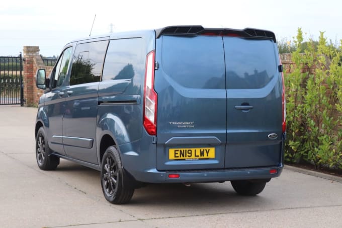 2025 Ford Transit Custom