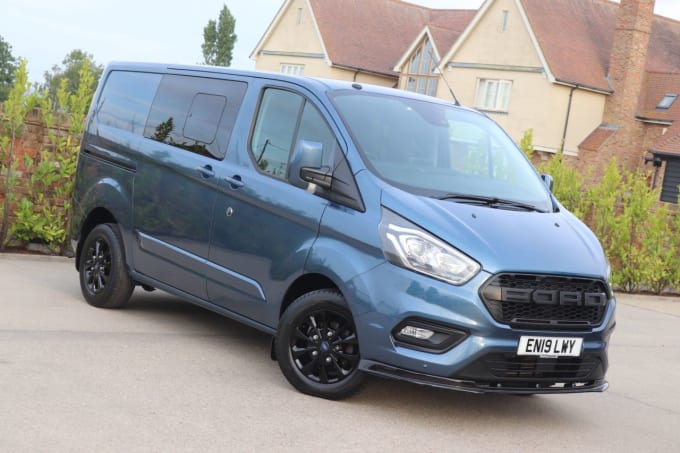 2025 Ford Transit Custom