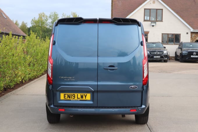 2025 Ford Transit Custom