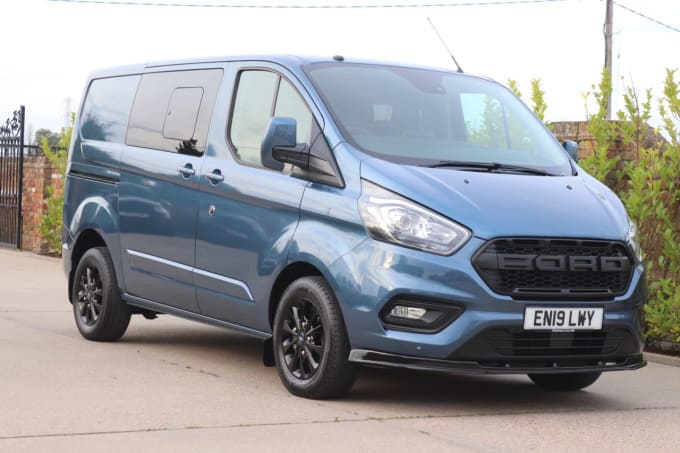 2025 Ford Transit Custom
