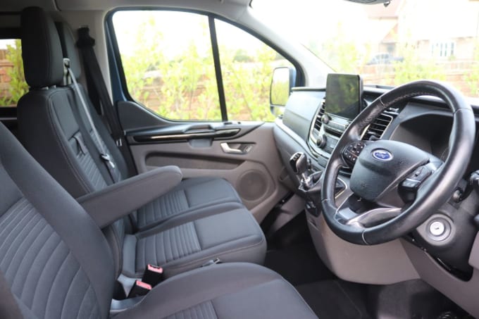 2025 Ford Transit Custom