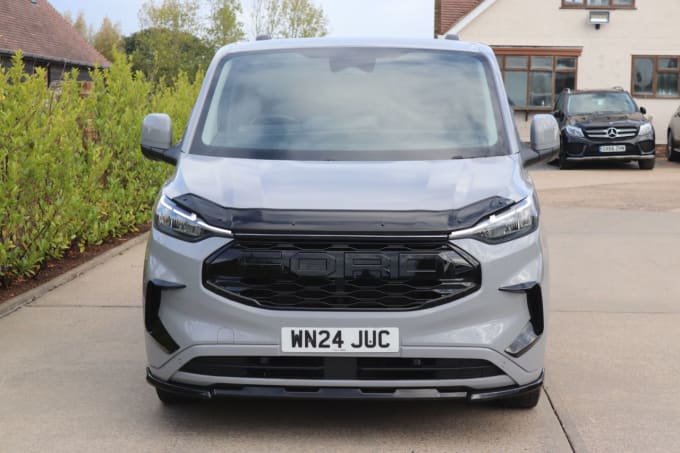2024 Ford Transit Custom