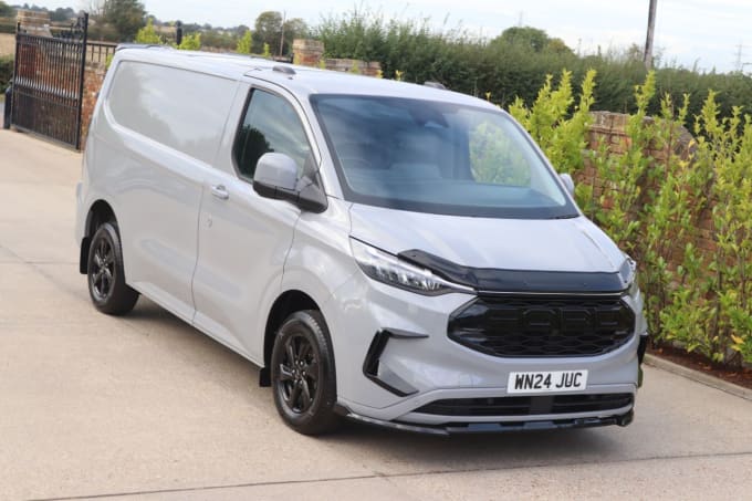 2024 Ford Transit Custom