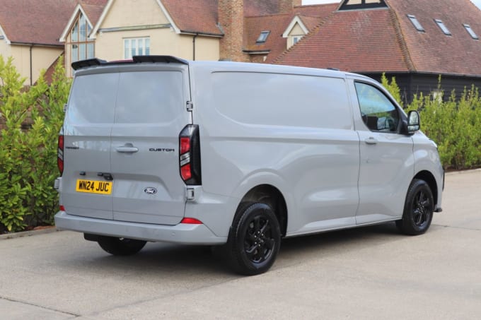 2024 Ford Transit Custom