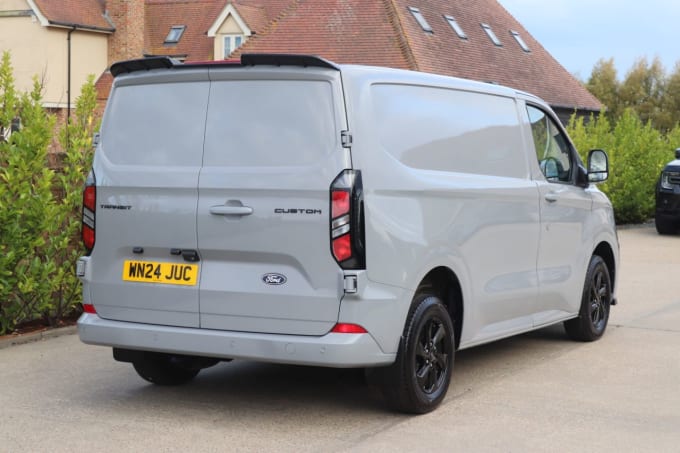 2024 Ford Transit Custom