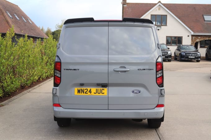 2024 Ford Transit Custom