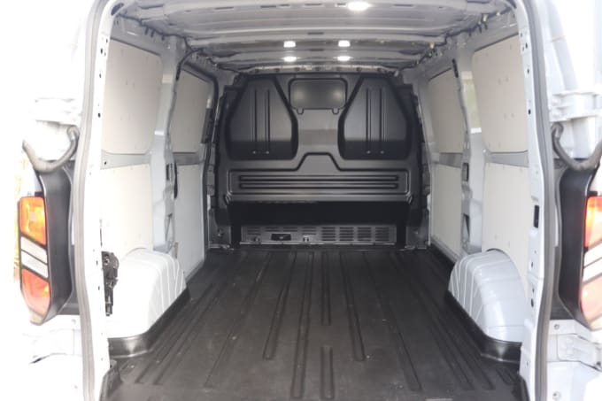 2024 Ford Transit Custom