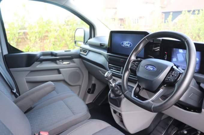 2024 Ford Transit Custom