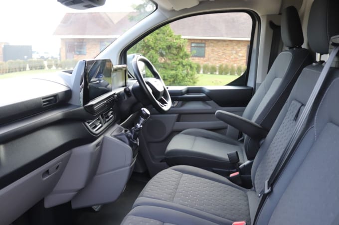 2024 Ford Transit Custom
