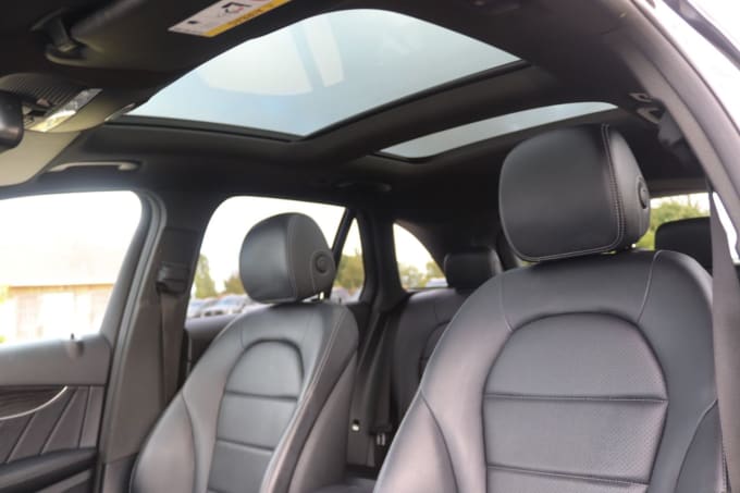 2025 Mercedes-benz Glc