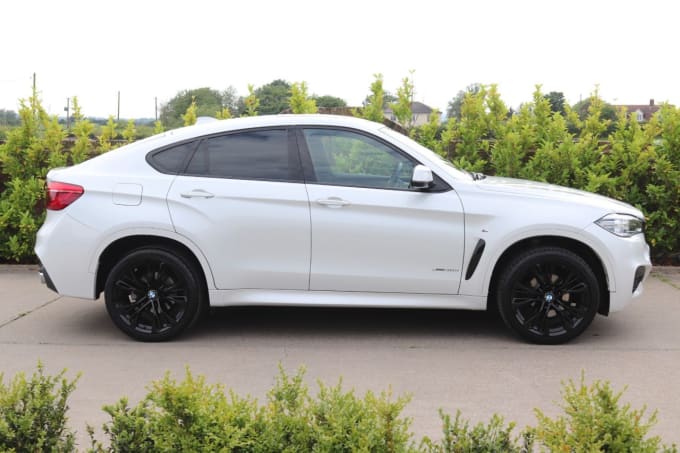 2025 BMW X6