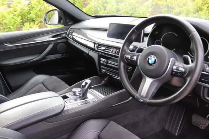 2025 BMW X6