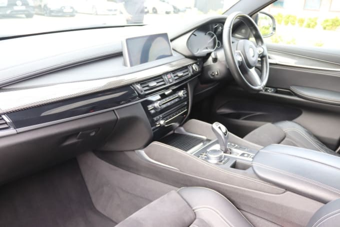 2025 BMW X6