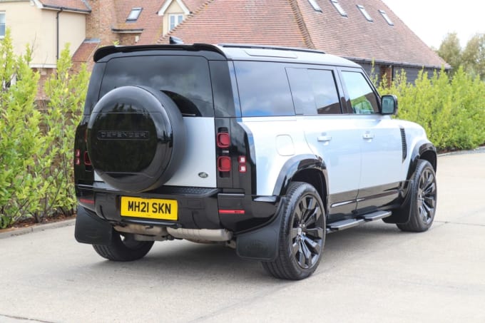 2025 Land Rover Defender