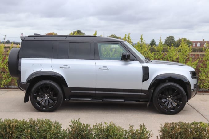 2025 Land Rover Defender
