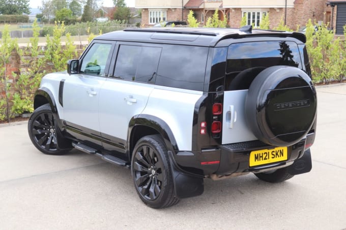 2025 Land Rover Defender