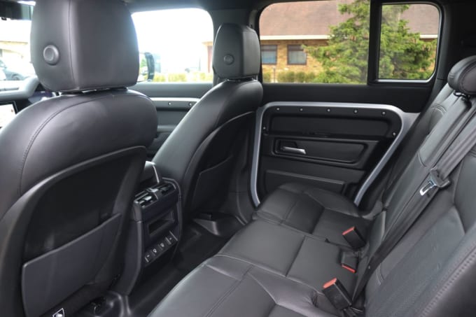 2025 Land Rover Defender