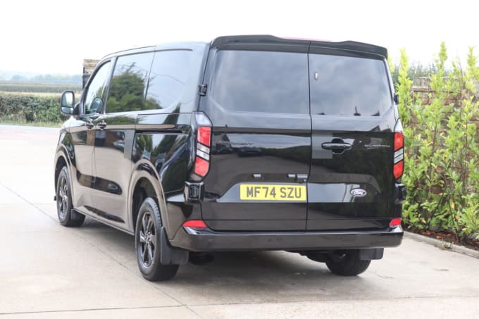 2024 Ford Transit Custom