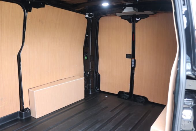 2024 Ford Transit Custom