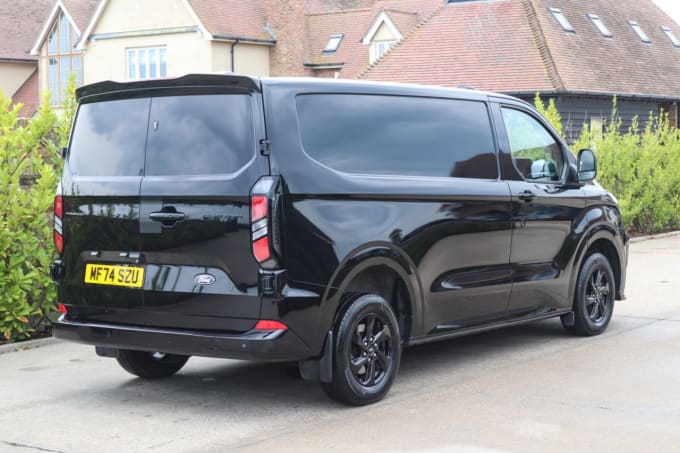 2024 Ford Transit Custom