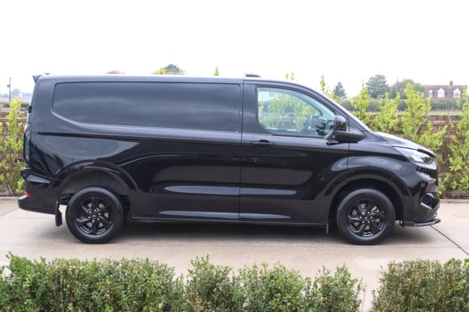 2024 Ford Transit Custom
