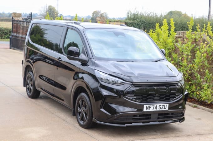 2024 Ford Transit Custom