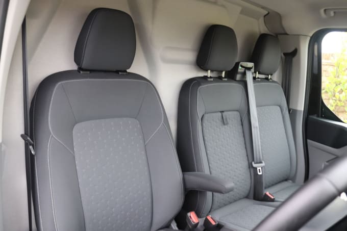 2024 Ford Transit Custom