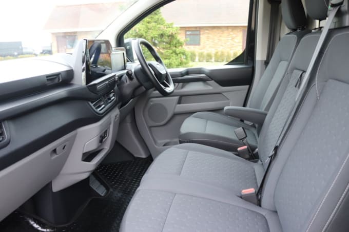 2024 Ford Transit Custom