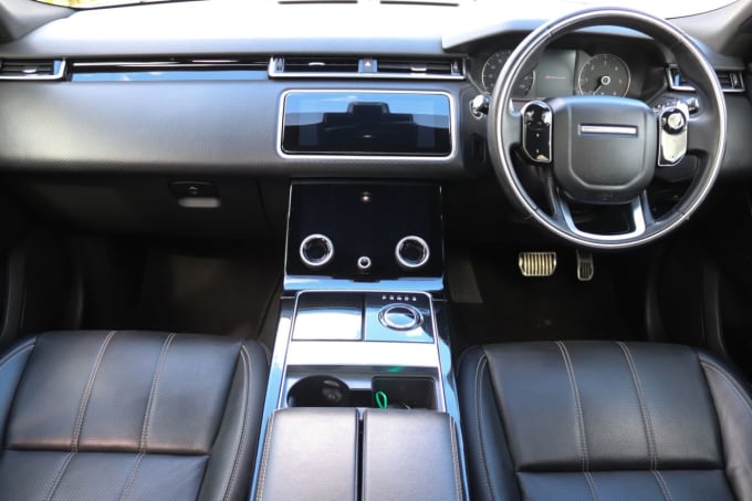 2025 Land Rover Range Rover Velar