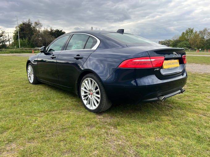 2017 Jaguar Xe